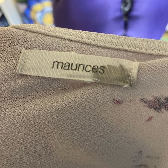 ♦️ Maurice’s Floral Top w/ Flutter Sleeves - Picture 4 of 6